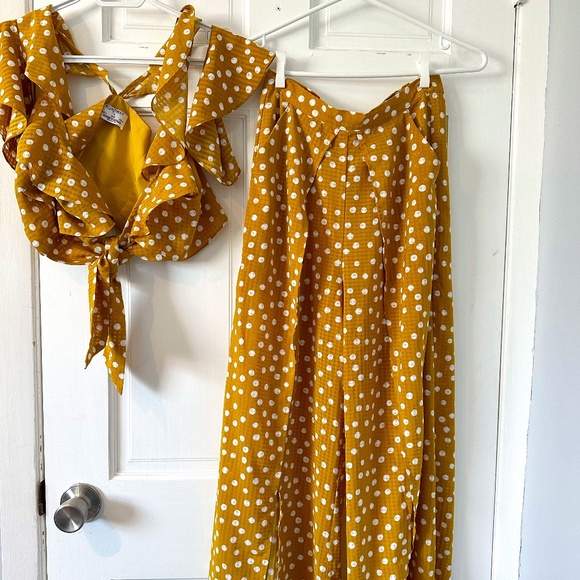 Runaway two piece set - Picture 1 of 5